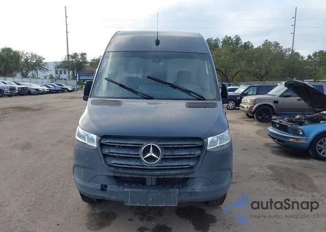 2019 Mercedes-Benz Sprinter 2500 High Roof V6 z USA, uszkodzony, nr VIN WD4PF1CDXKP115822